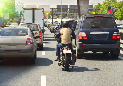 Mastering Safety Strategies for Riding a Motorcycle in Heavy Traffic